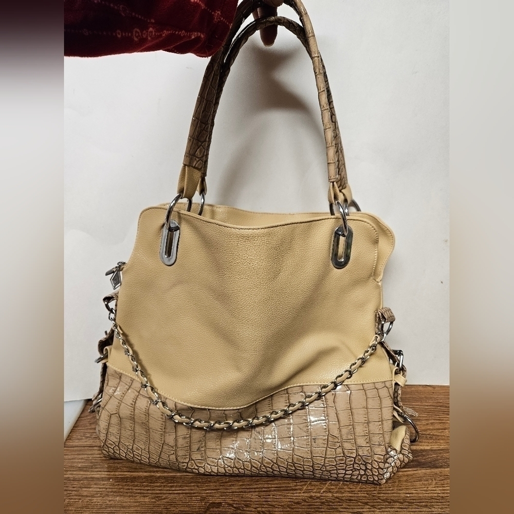 Ecosse Desert Tan Yellow (leather?) With Crocodile Style Base Tote Bag, Large